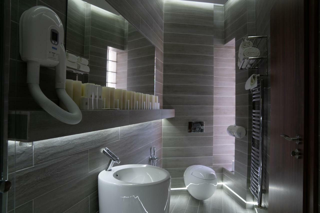 The Residence Central Jacuzzi Boutique  Cluj-Napoca Extérieur photo